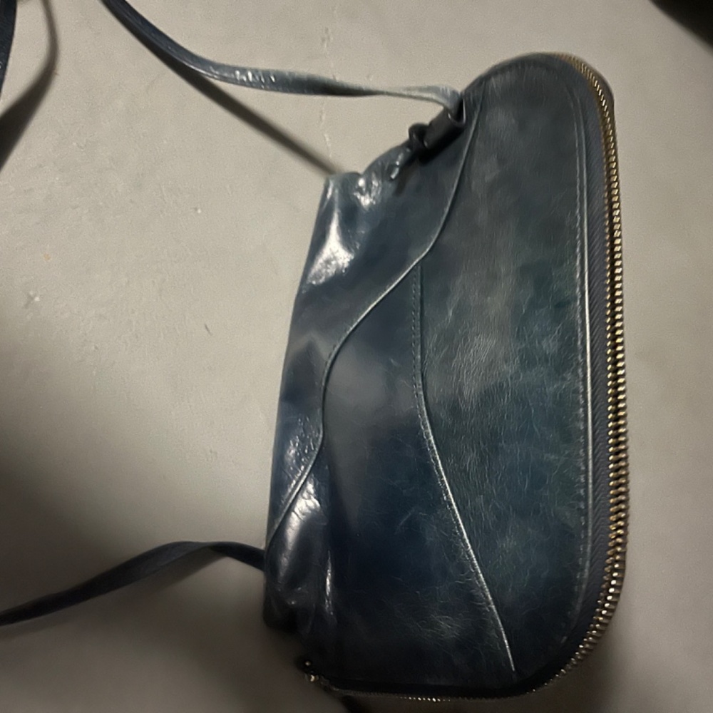 Handbag - Picture 2 of 2